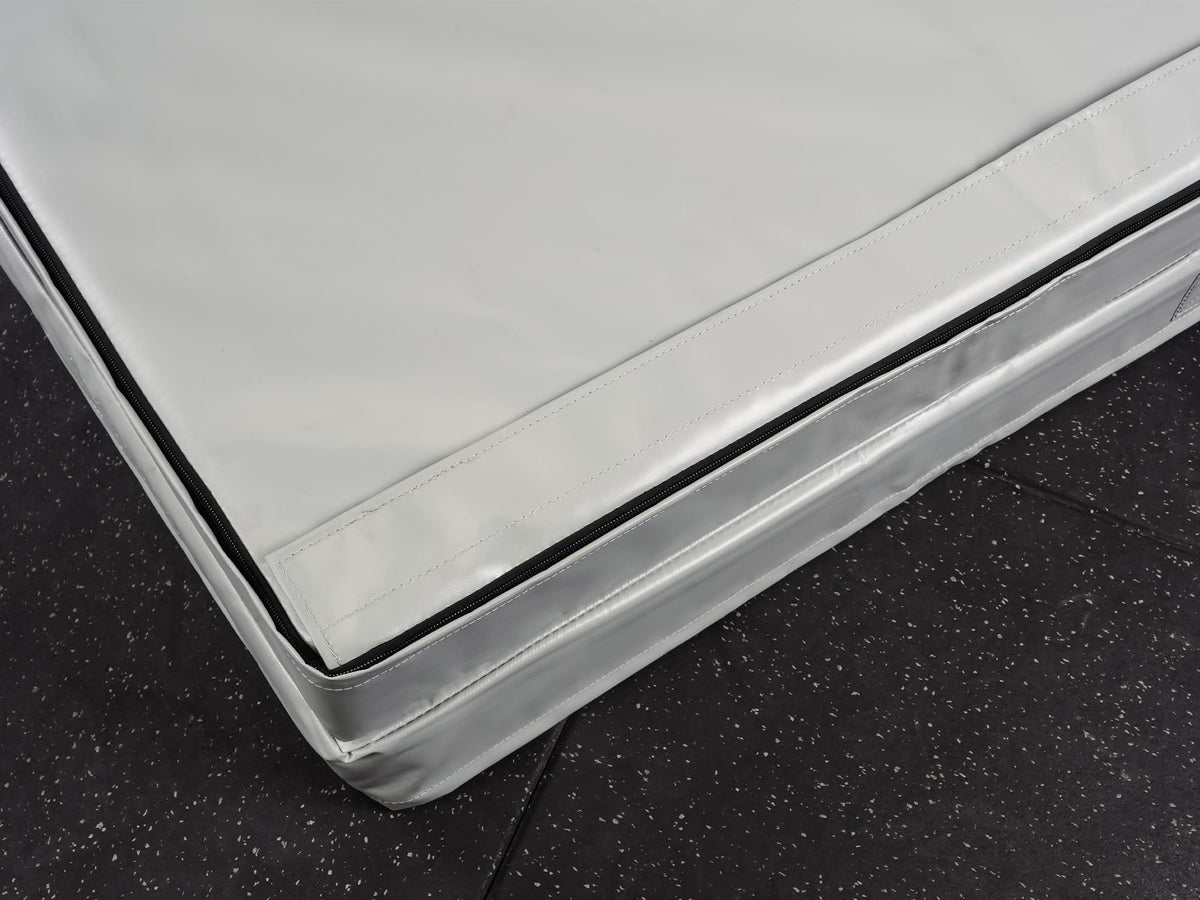 Gym Plus MEMAX Foldable Safety Landing Mat - 10cm Thickness