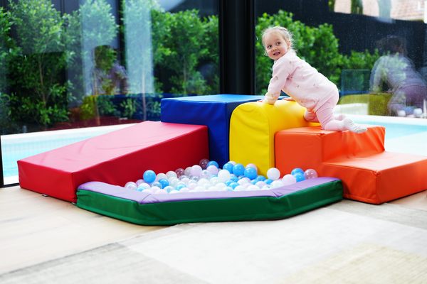 MEMAX Mini Mountain Sensory Climber & Ball Pit Set SF-BALLPOOL