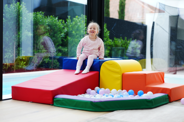 MEMAX Mini Mountain Sensory Climber & Ball Pit Set SF-BALLPOOL