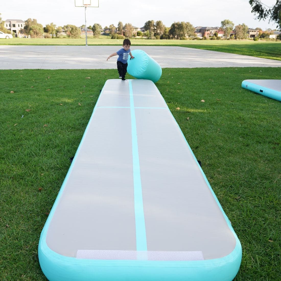 Inflatable Air Track Mat Tumbling Floor Home Gymnastics Mat with Electric Pump
