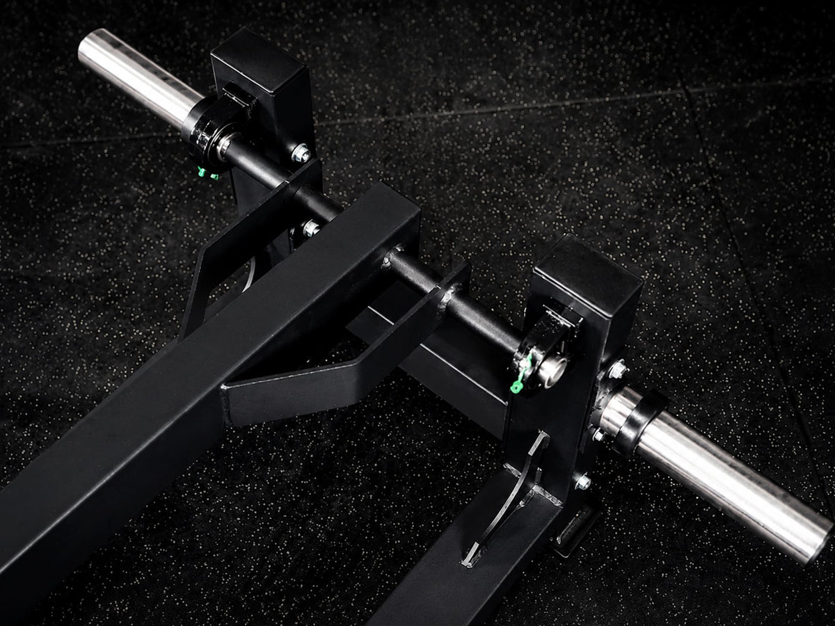 Gym Plus Belt Squat Machine - Plate Loaded BELT-SQUAT-01 close up of barbell