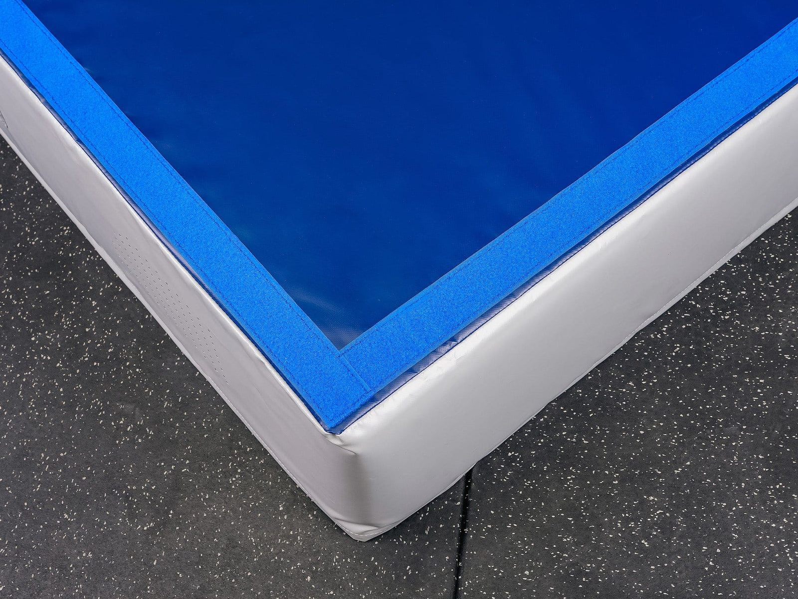 Gym Plus MEMAX Safety Landing Mat (with PVC Cover) 150x150x30cm & 180x180x30cm