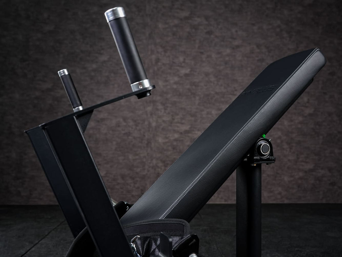 Gym Plus Hip Thrust Machine - Plate Loaded BELT-HT-01 close up of bench and handles