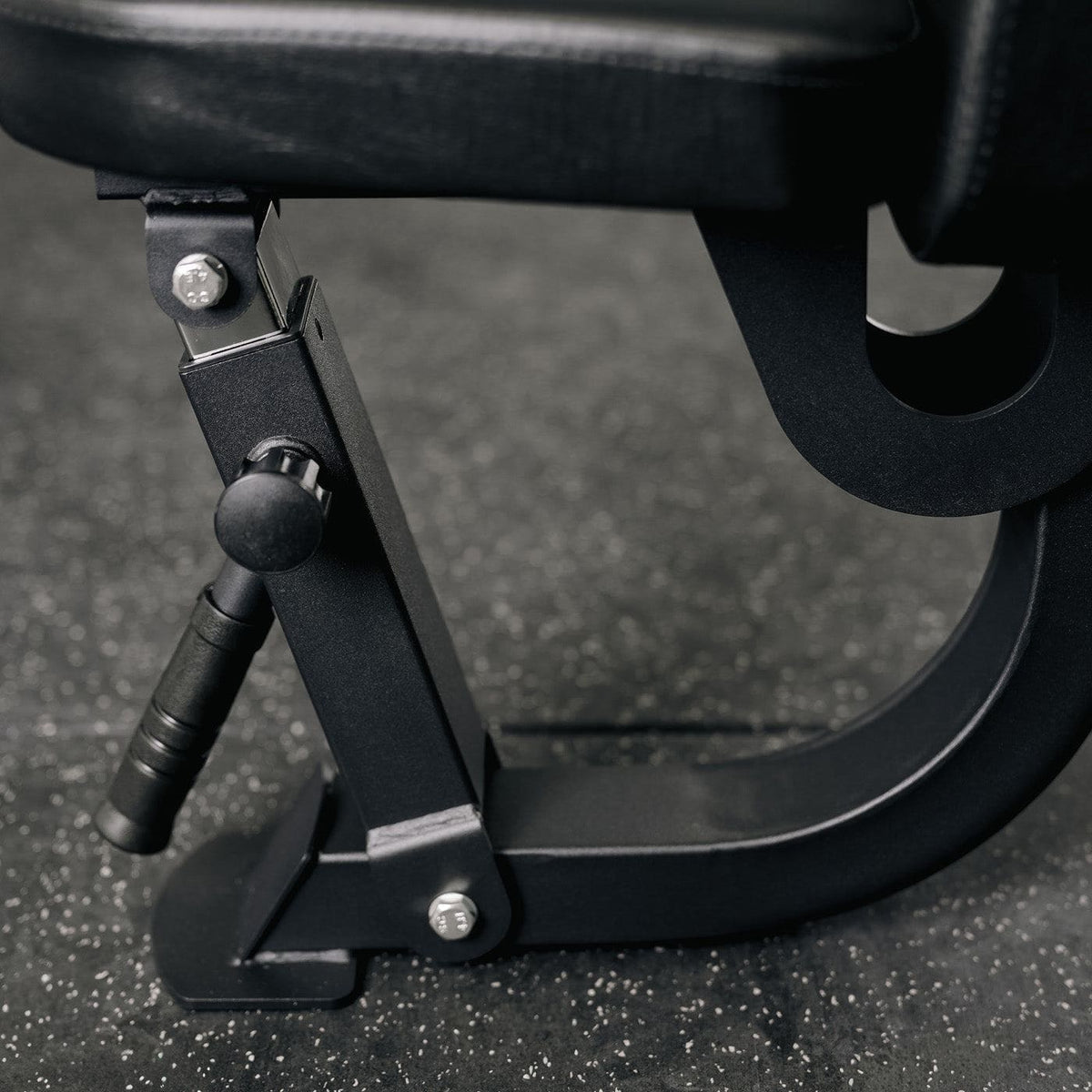 L2 Adjustable Weight Bench