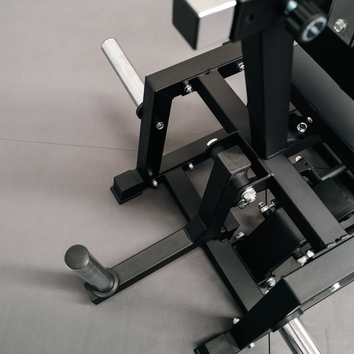 ATTIVO Plate Loaded Hip Adductor & Abductor