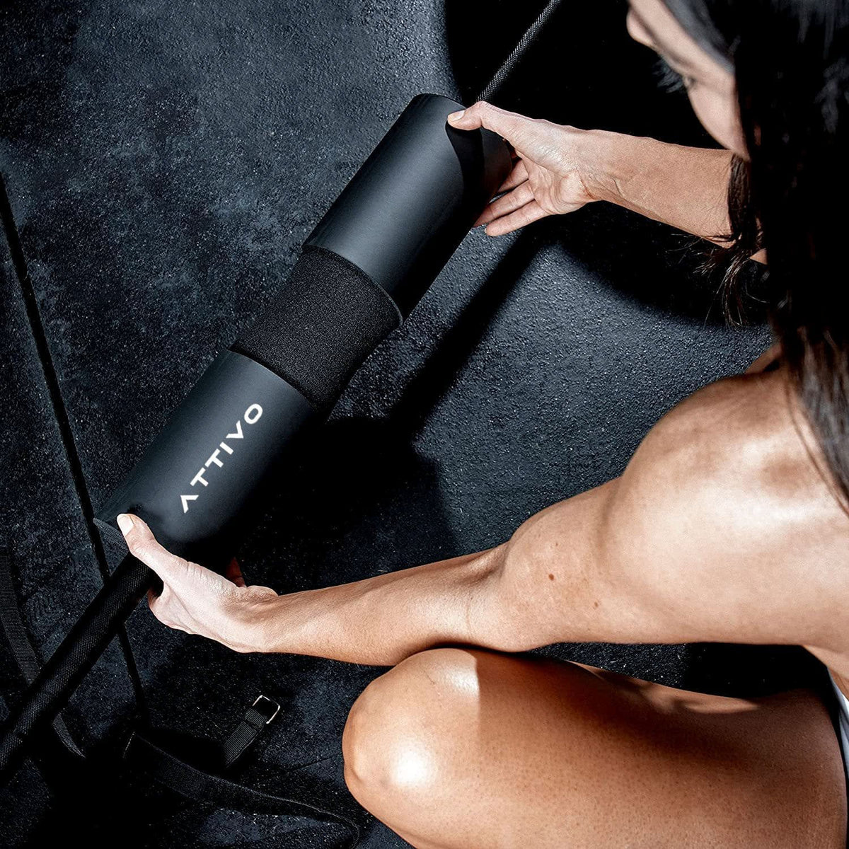 Barbell Pad for Standard and Olympic Barbells with Safety Straps