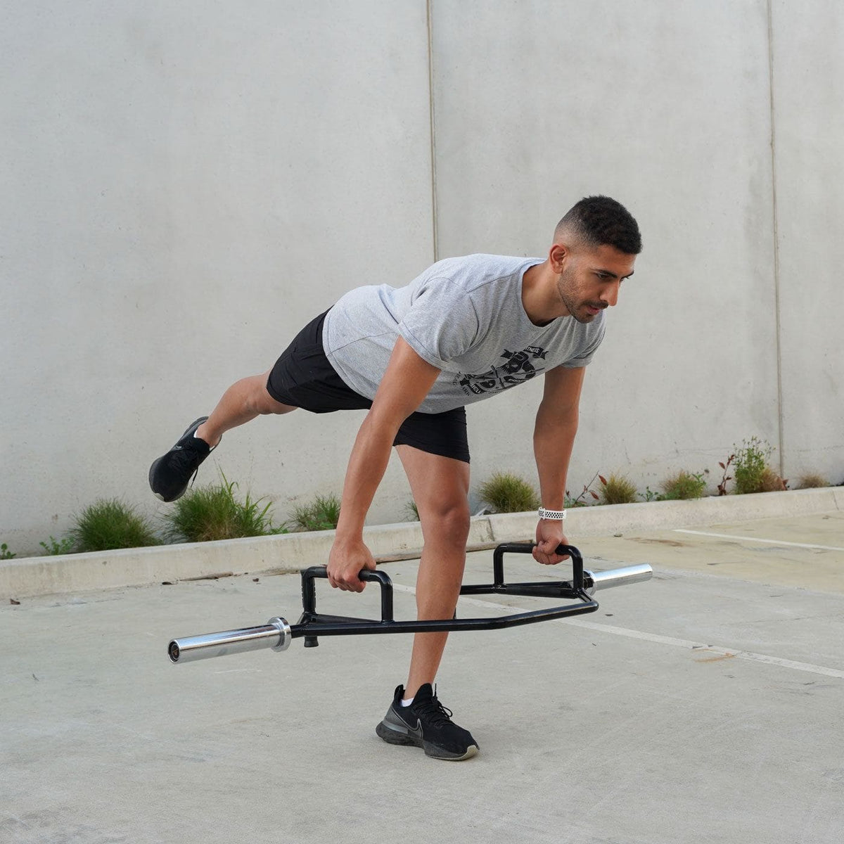 Open Trap Bar with Rotating Sleeves